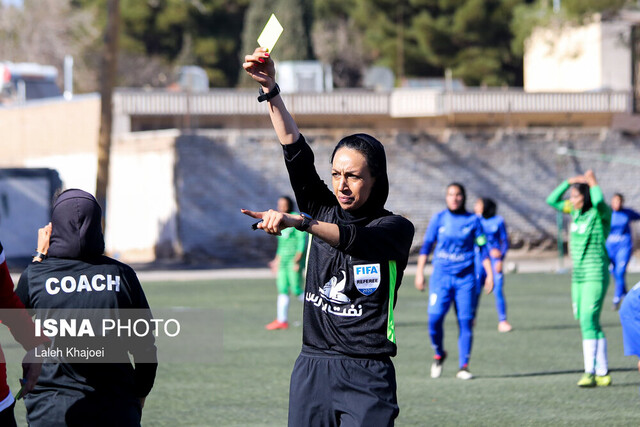 جولان تبعیض؛ داوران لباس قضاوت ندارند!