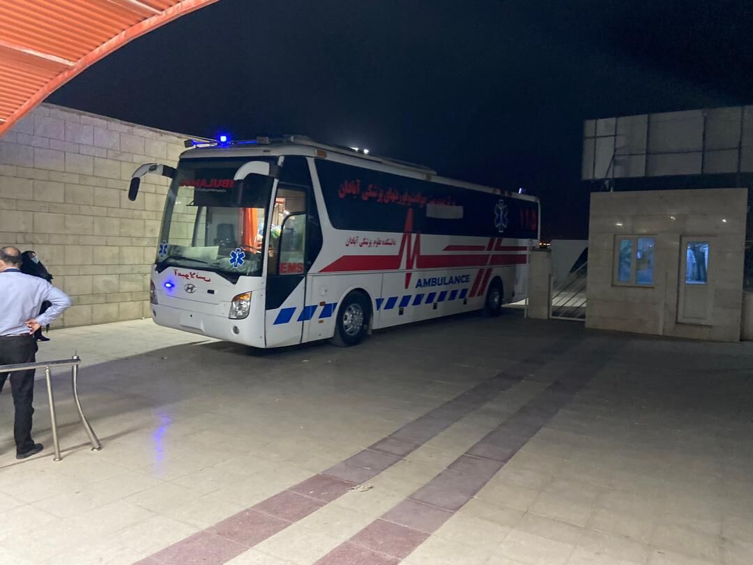 انتقال بیش از ۱۰۰ بیمار کرونایی از طریق اتوبوس‌آمبولانس در اهواز