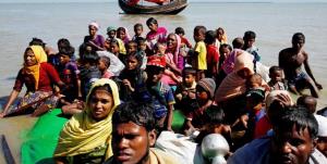 نجات قایق حامل پناهجویان روهینگیا در آب‌های هند
