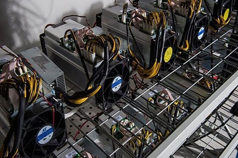 کشف ۶۰ دستگاه ماینر استخراج بیت‌کوین در اردبیل