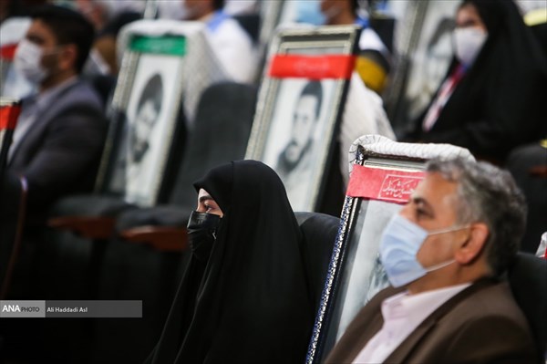 زینب سلیمانی در مراسم اختتامیه جشنواره رفیق خوشبخت ما