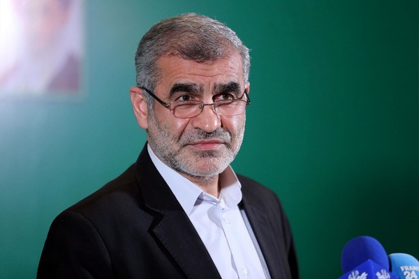 دفاع نیکزاد از قانون «اقدام راهبری برای لغو تحریم‌ها»