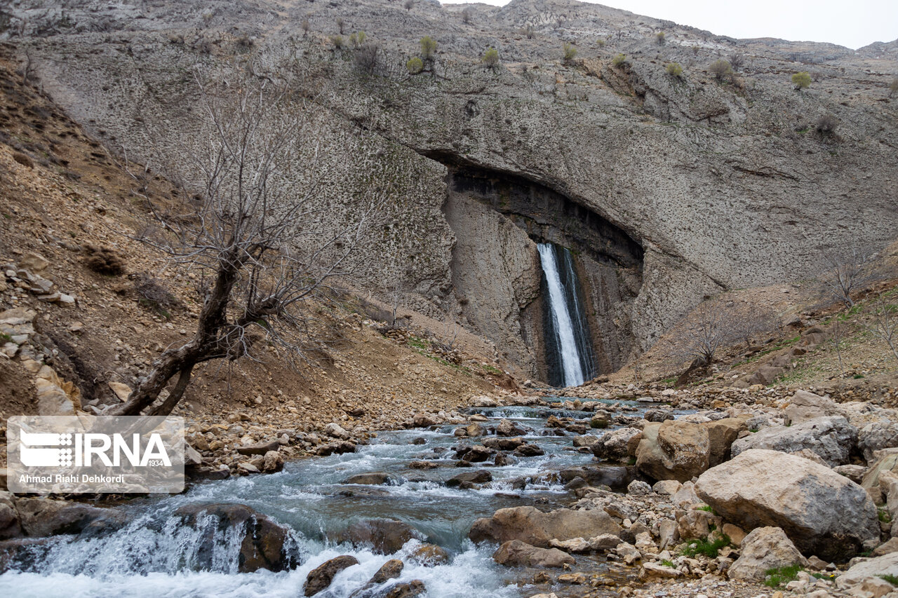 آبشار «بازفت» در کوهرنگ چهارمحال و بختیاری