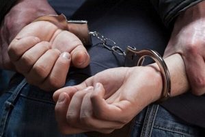 فروشنده مواد مخدر منطقه شاهین ویلا دستگیر شد