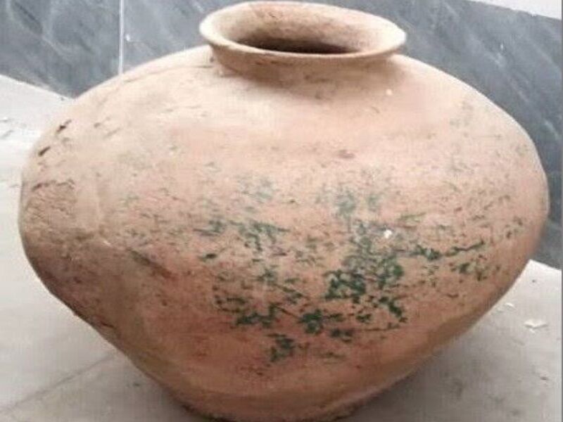 یک بانوی کرمانی اثر تاریخی ۵ هزار ساله را به موزه رضوی اهدا کرد