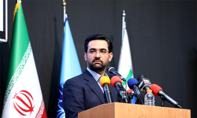 واکنش وزیر ارتباطات به احتمال فیلتر کلابهاوس