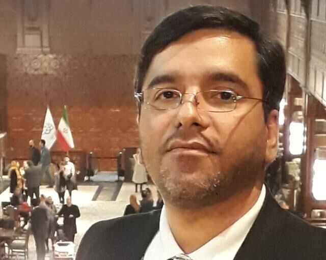 پیکر دکتر جاوید ایمانی در یزد به خاک سپرده شد