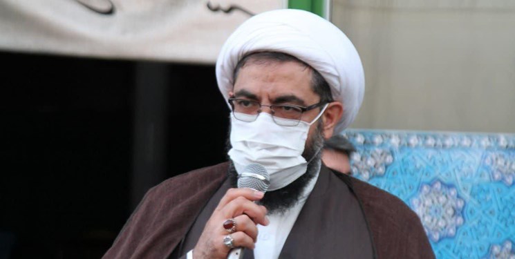 تعطیلی نماز جماعت توجیه منطقی ندارد؛ باید جلوی سفر گرفته می‌شد