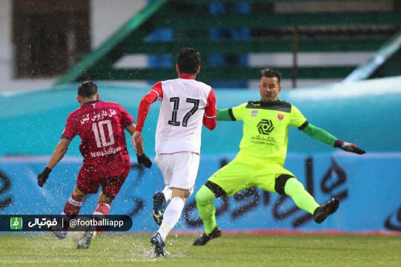 پرسپولیس با ترکیب آسیایی مقابل نساجی