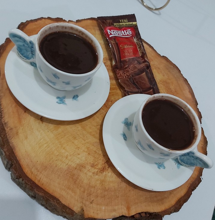 از شما/هات چاکلت😋