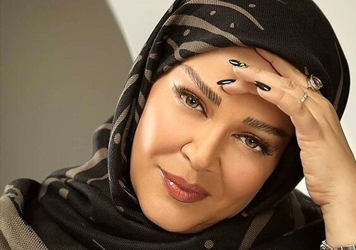 چهره ها/ عجیب ترین استایل بهاره رهنما!