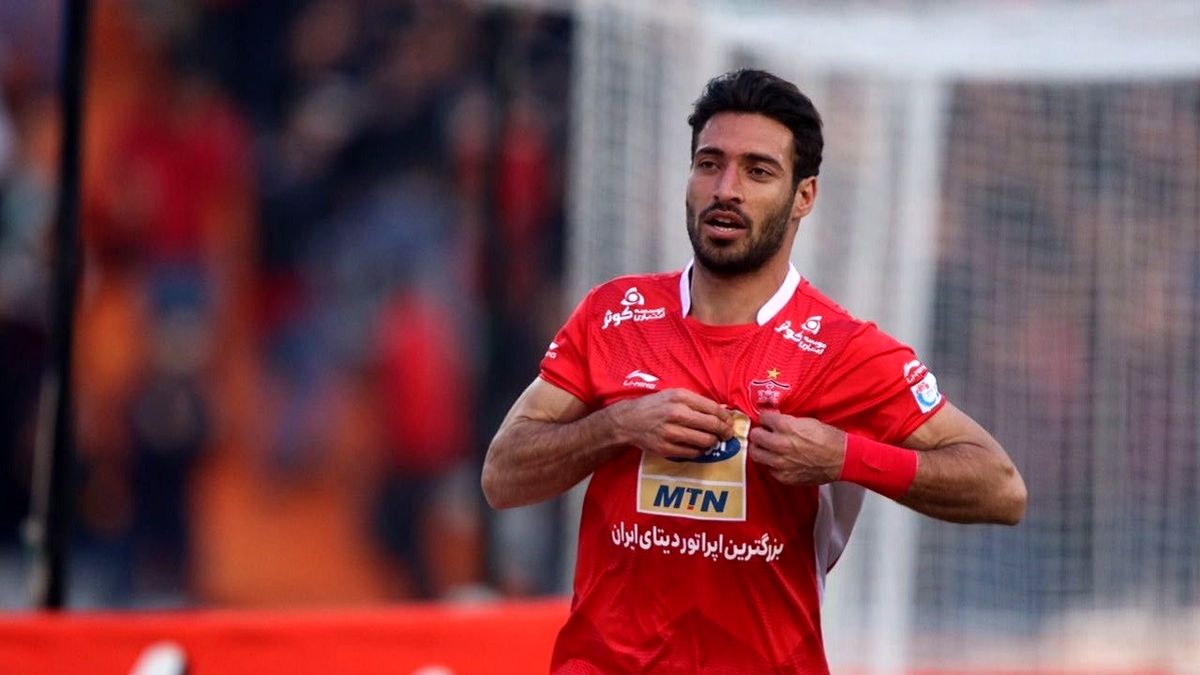 خوش‌وبش پرسپولیسی‌ها با ستاره تیم حریف!