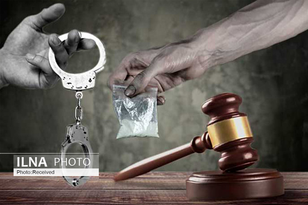 کشف ۱۶ کیلو شیشه در بندرخمیر
