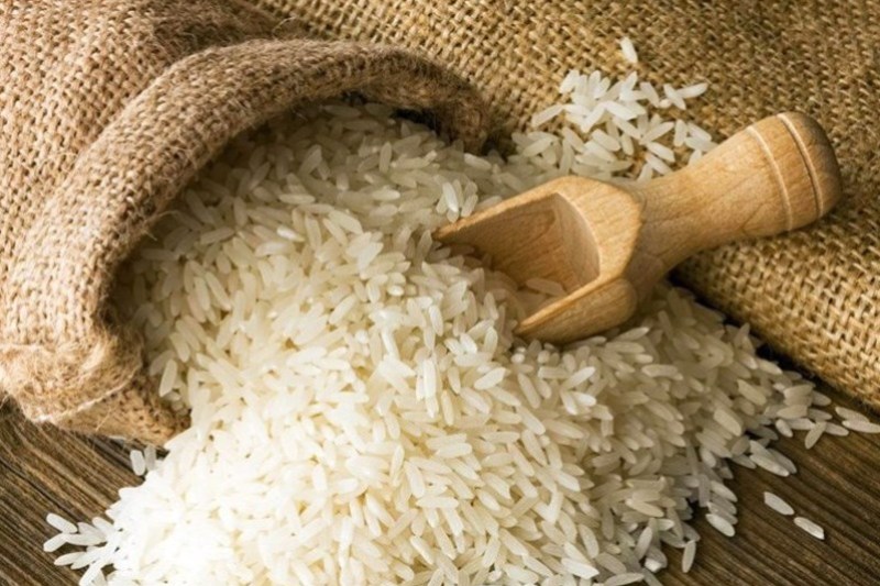 توزیع ۲ تن برنج با قیمت مصوب دولتی در ایوانکی