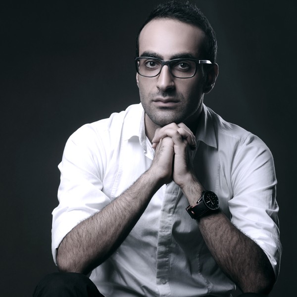 چهره ها/ خاطره بازی مهدی جهانی با عکس کودکی اش
