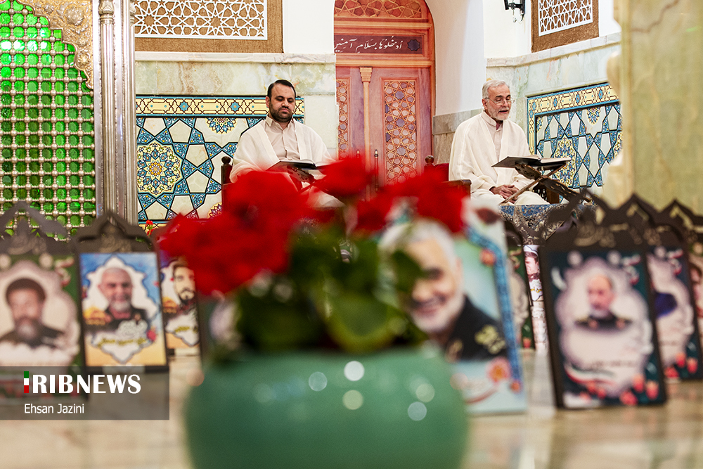 جزء خوانی قرآن کریم در امام زاده نرمی اصفهان