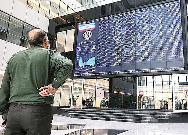متهم تحلیل‌گریزی در بورس تهران