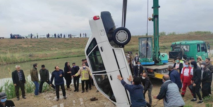 سقوط خودرو به کانال آب در اصلاندوز؛ راننده غرق شد
