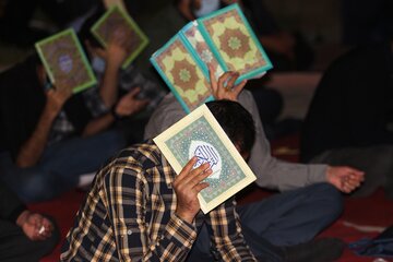 عکس/ مراسم شب قدر در ایلام