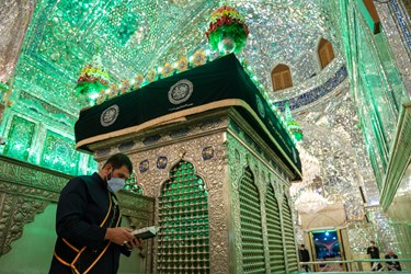 عکس/ احیا شب نوزدهم ماه مبارک رمضان در حرم مطهر شاهچراغ(ع)