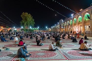عکس/ احیا شب نوزدهم ماه مبارک رمضان در حرم مطهر شاهچراغ(ع)