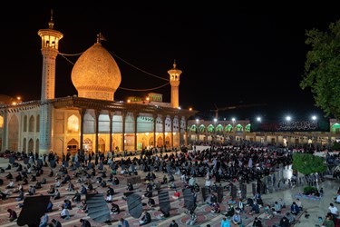 عکس/ احیا شب نوزدهم ماه مبارک رمضان در حرم مطهر شاهچراغ(ع)