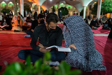 عکس/ احیا شب نوزدهم ماه مبارک رمضان در حرم مطهر شاهچراغ(ع)