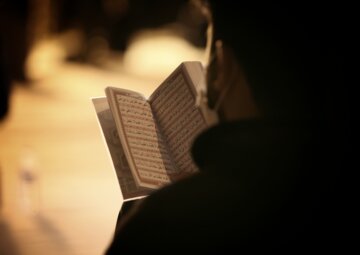 عکس/ مراسم احیا شب نوزدهم ماه مبارک رمضان در خرم‌آباد