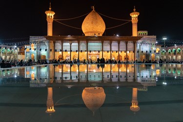 عکس/ احیا شب نوزدهم ماه مبارک رمضان در حرم مطهر شاهچراغ(ع)