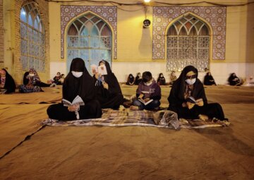 عکس/ مراسم احیا شب نوزدهم ماه مبارک رمضان در خرم‌آباد