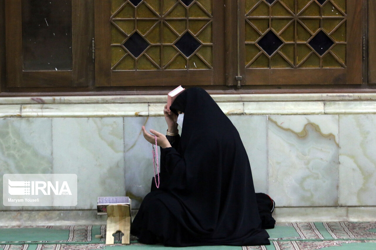 عکس/ مراسم احیای شب نوزدهم ماه رمضان در تبریز