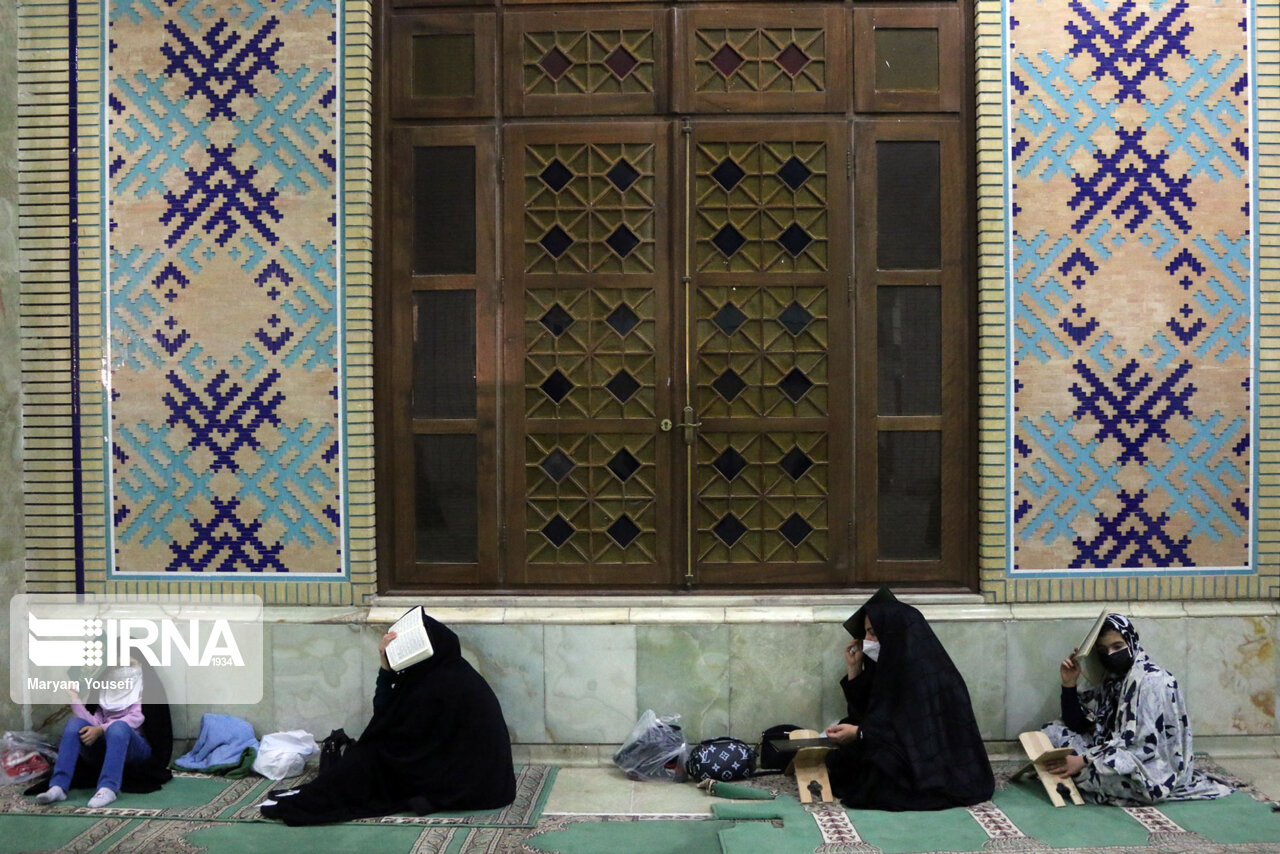 عکس/ مراسم احیای شب نوزدهم ماه رمضان در تبریز