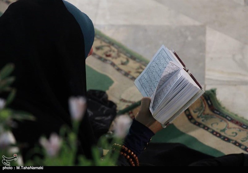 برپایی مراسم قدر در حرم هلال بن علی(ع) آران‌وبیدگل به روایت تصویر