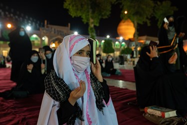 عکس/ احیا شب نوزدهم ماه مبارک رمضان در حرم مطهر شاهچراغ(ع)