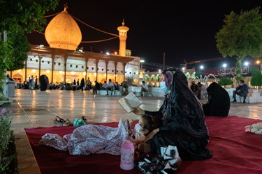 عکس/ احیا شب نوزدهم ماه مبارک رمضان در حرم مطهر شاهچراغ(ع)