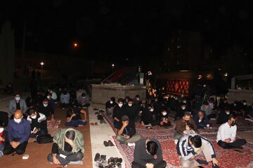 عکس/ مراسم شب قدر در ایلام