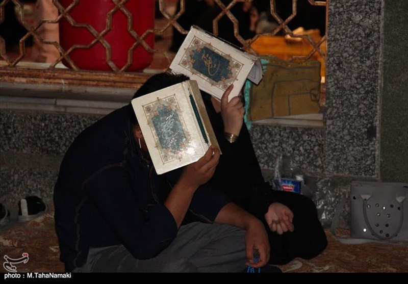 برپایی مراسم قدر در حرم هلال بن علی(ع) آران‌وبیدگل به روایت تصویر