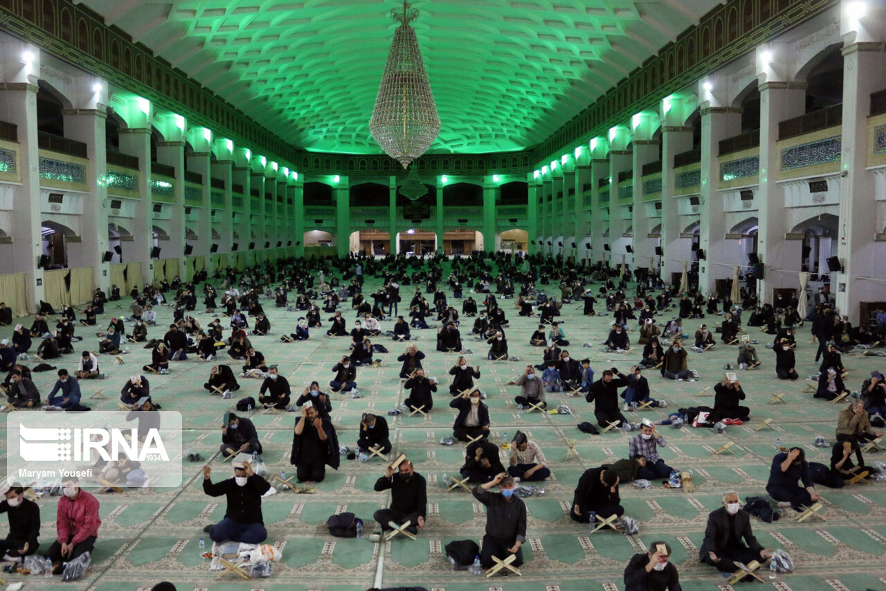 عکس/ مراسم احیای شب نوزدهم ماه رمضان در تبریز