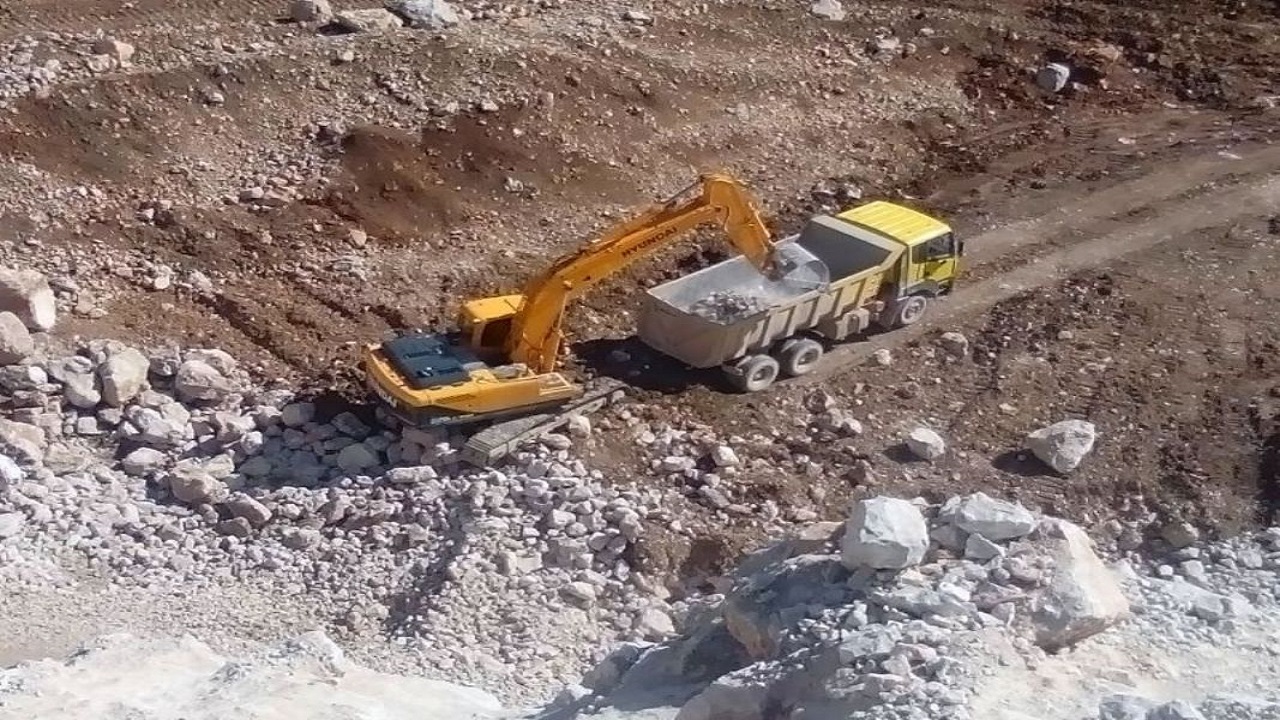 فعالسازی معادن در مناطق محروم هرمزگان