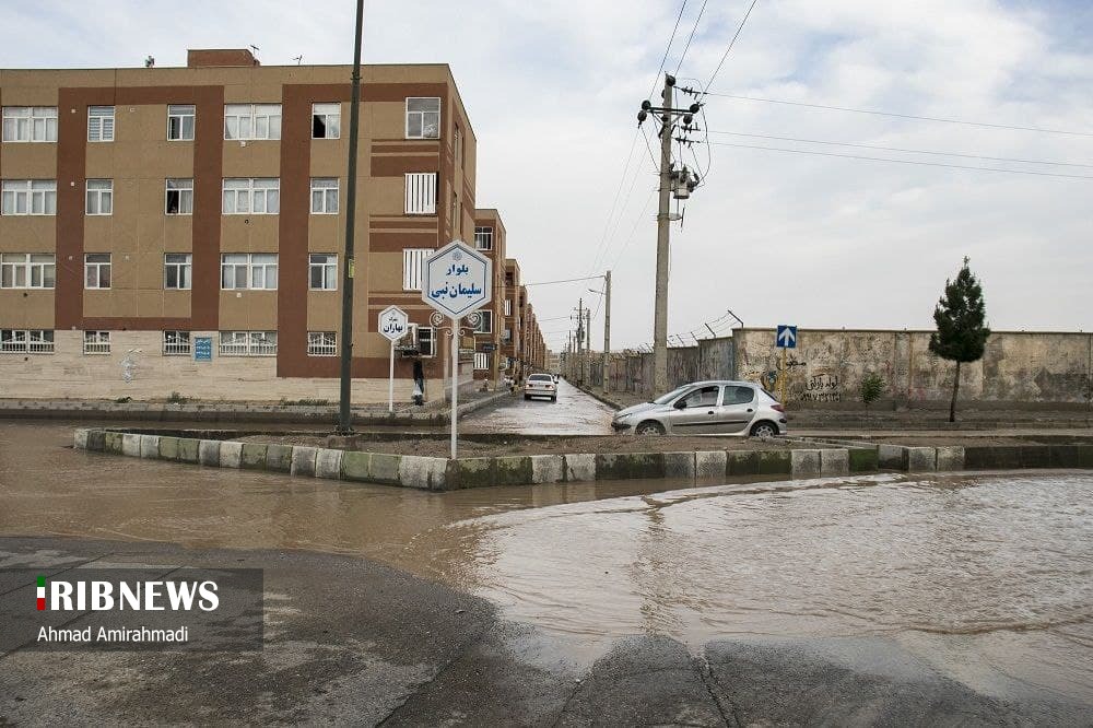 باران و آب گرفتگی در معابر سمنان