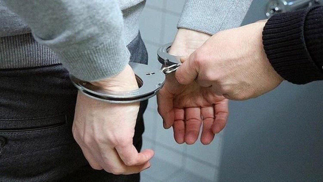 سارق دریچه‌های فاضلاب در بجنورد دستگیر شد