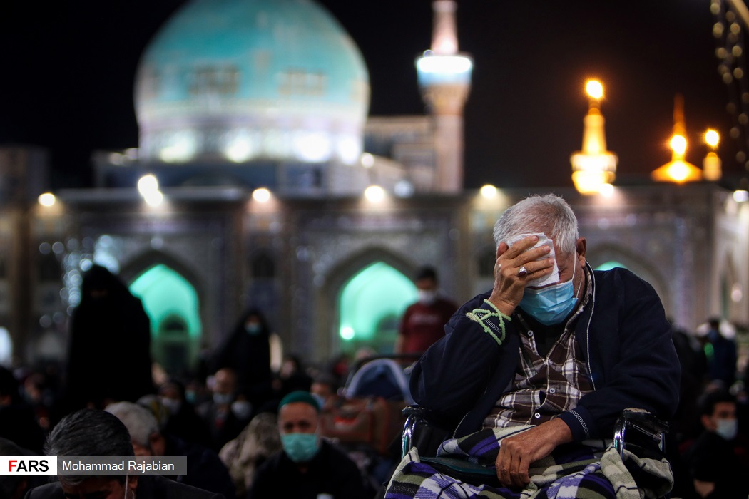 مراسم احیای شب بیست و یکم ماه رمضان در حرم مطهر رضوی