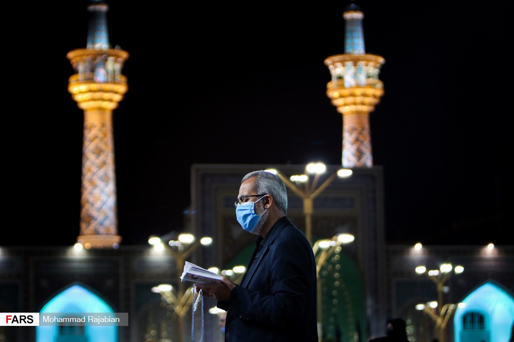 مراسم احیای شب بیست و یکم ماه رمضان در حرم مطهر رضوی