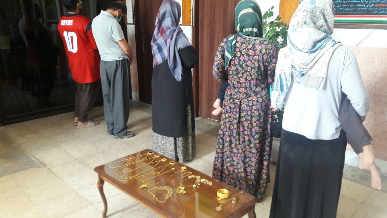 شناسایی و دستگیری باند سارقان طلا در بوکان