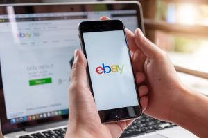 eBay به دنبال روشی برای پذیرش رمزارزها و میزبانی از NFT
