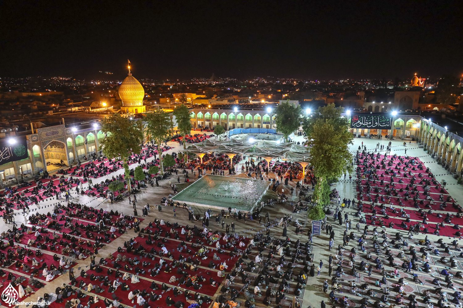 حرم مطهر شاهچراغ(ع) میزبان شبزندهداران در سومین شب قدر