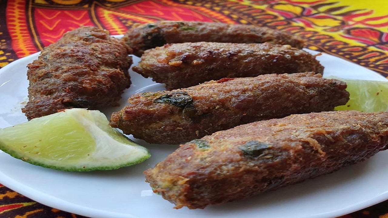 طرز تهيه کباب گوشت و بلغور؛ يک غذاي خوشمزه و مقوي