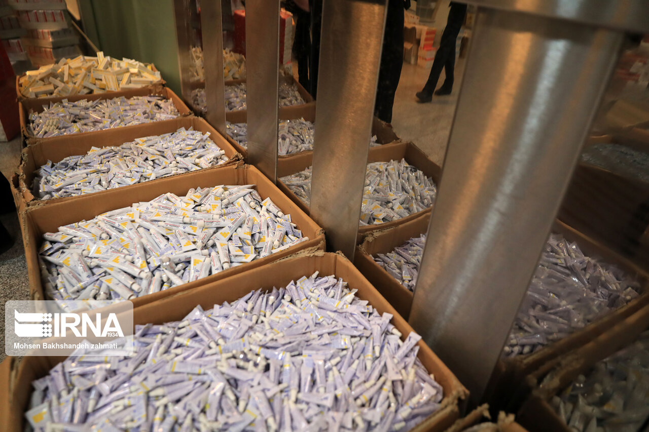 انهدام باند قاچاق دارو به افعانستان در فرودگاه مشهد