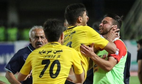 درگیری سروش با کیروش با پیراهن پرسپولیس!