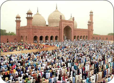 آئین جالب جشن پایان ماه رمضان در پاکستان